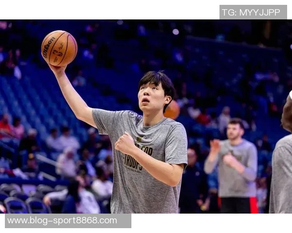 杨瀚森第三节神勇表现五投五中砍下十四分展现全面能力 杨瀚森第三节神勇表现五投五中砍下十四分展现全面能力