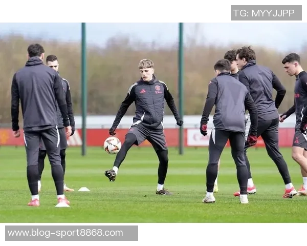 芒特首次为曼联踢满90分钟贡献精彩表现助力球队对阵水晶宫 芒特首次为曼联踢满90分钟贡献精彩表现助力球队对阵水晶宫