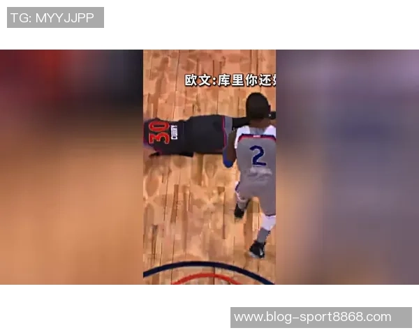 字母哥半场火力全开18分罚球命中率高暴扣两次震撼全场